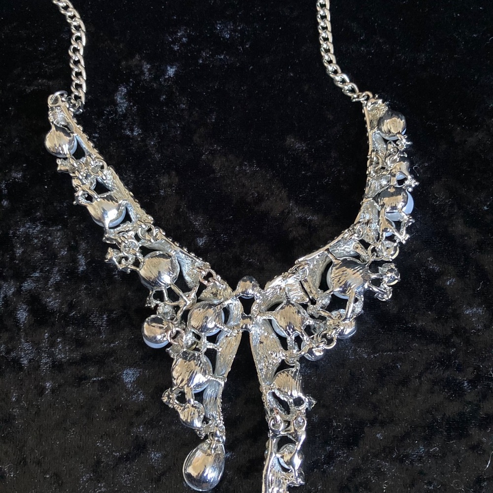 Bridal Dramatic Statement Necklace - image 5